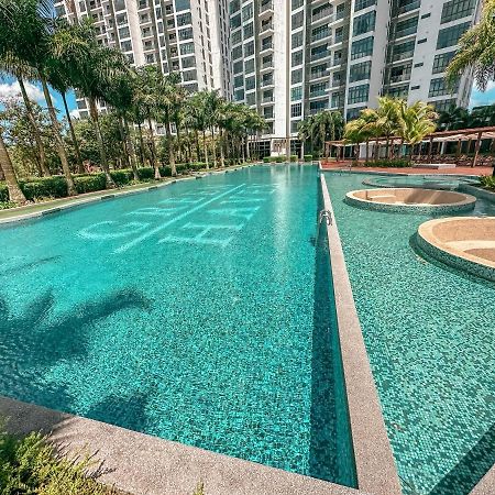 Starry Homes @ Green Haven 2Beds 2Bath+Pool View Масаи Экстерьер фото
