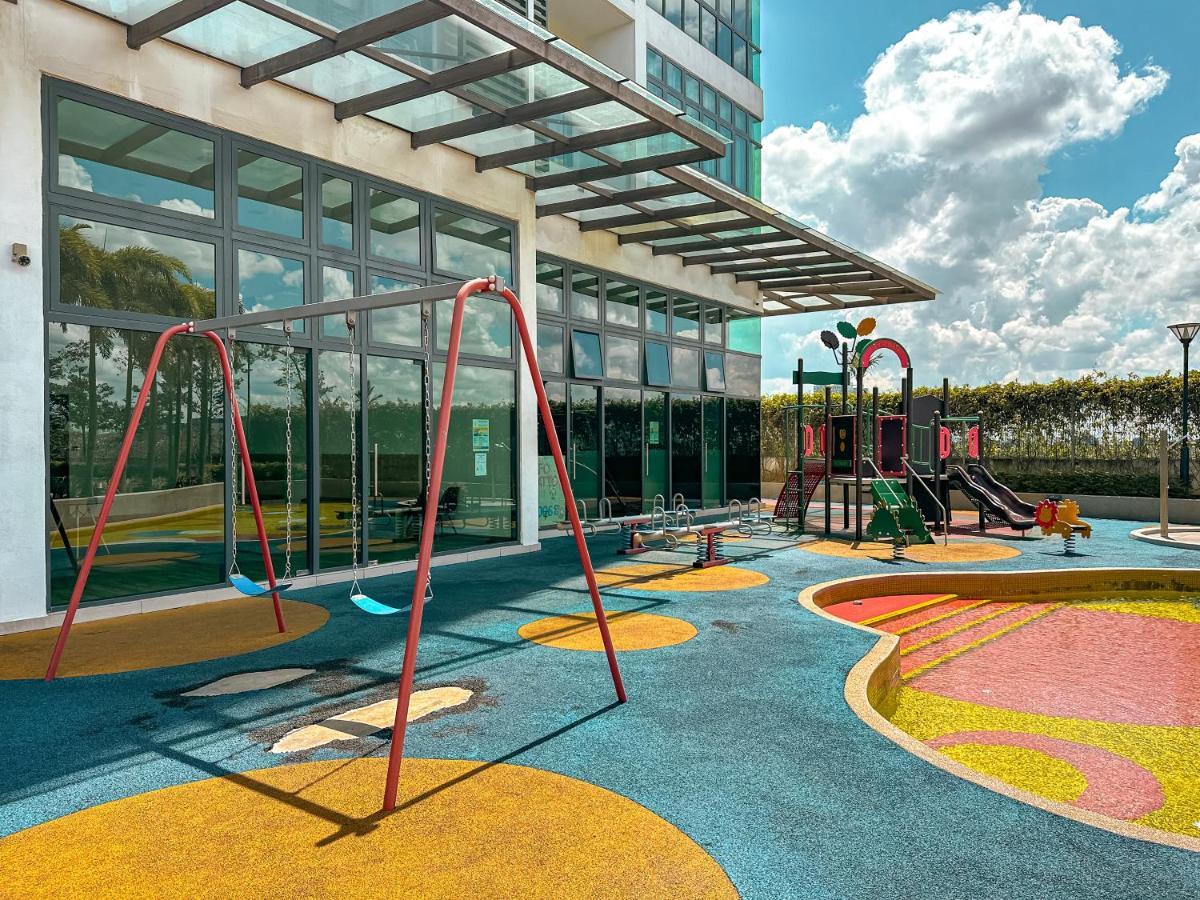 Starry Homes @ Green Haven 2Beds 2Bath+Pool View Масаи Экстерьер фото